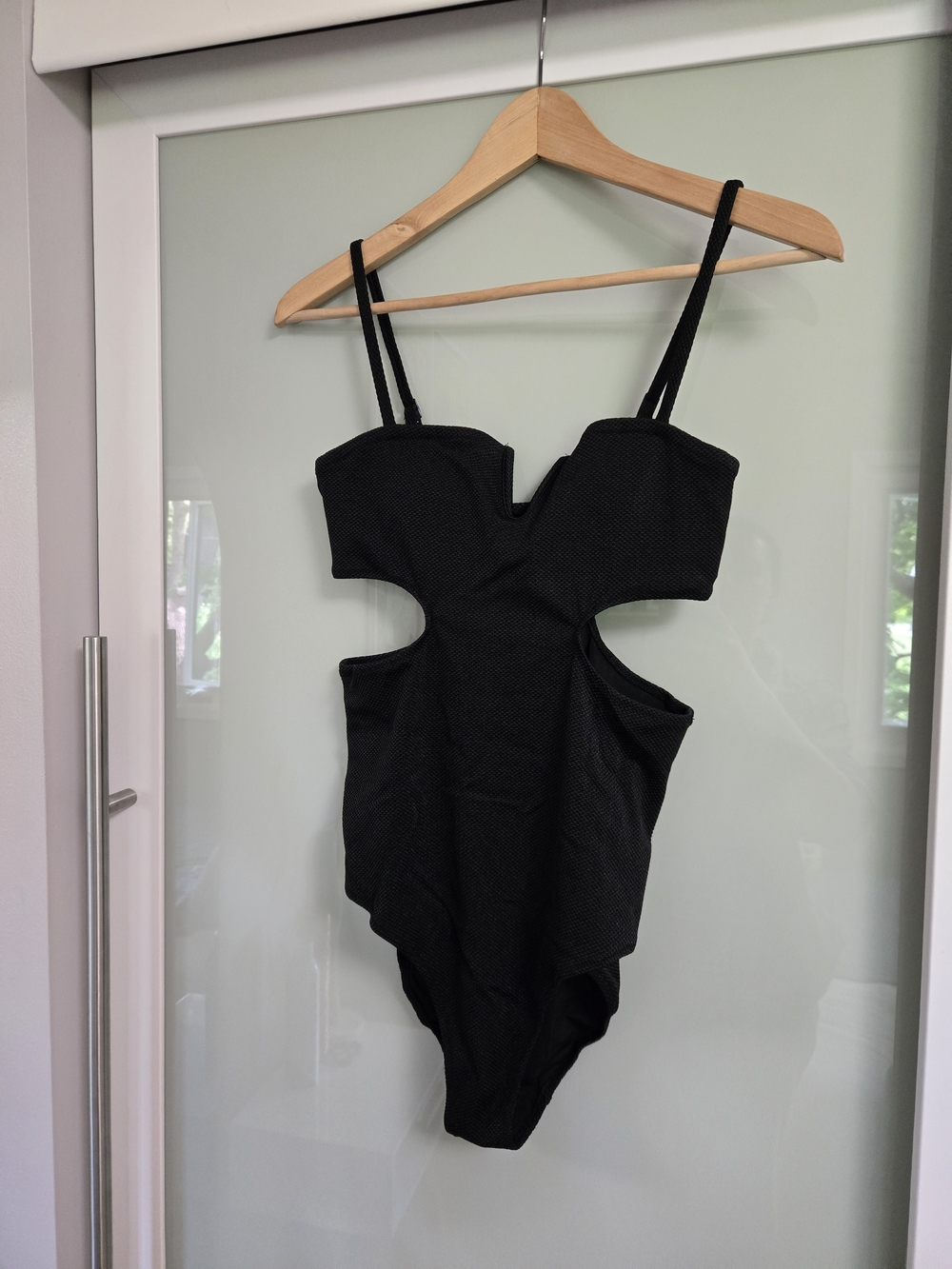 aerie Cutout Black One-Piece Swimsuit Size Medium - Picture 3 of 7
